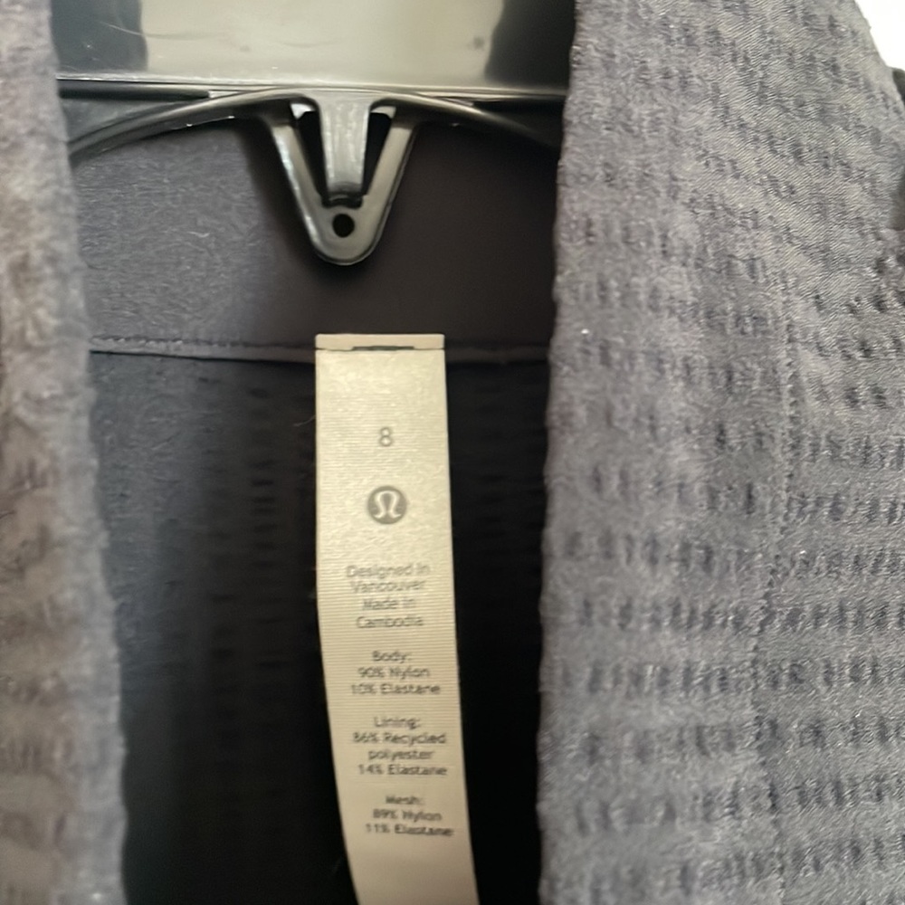 Lululemon half zip - Picture 2 of 4